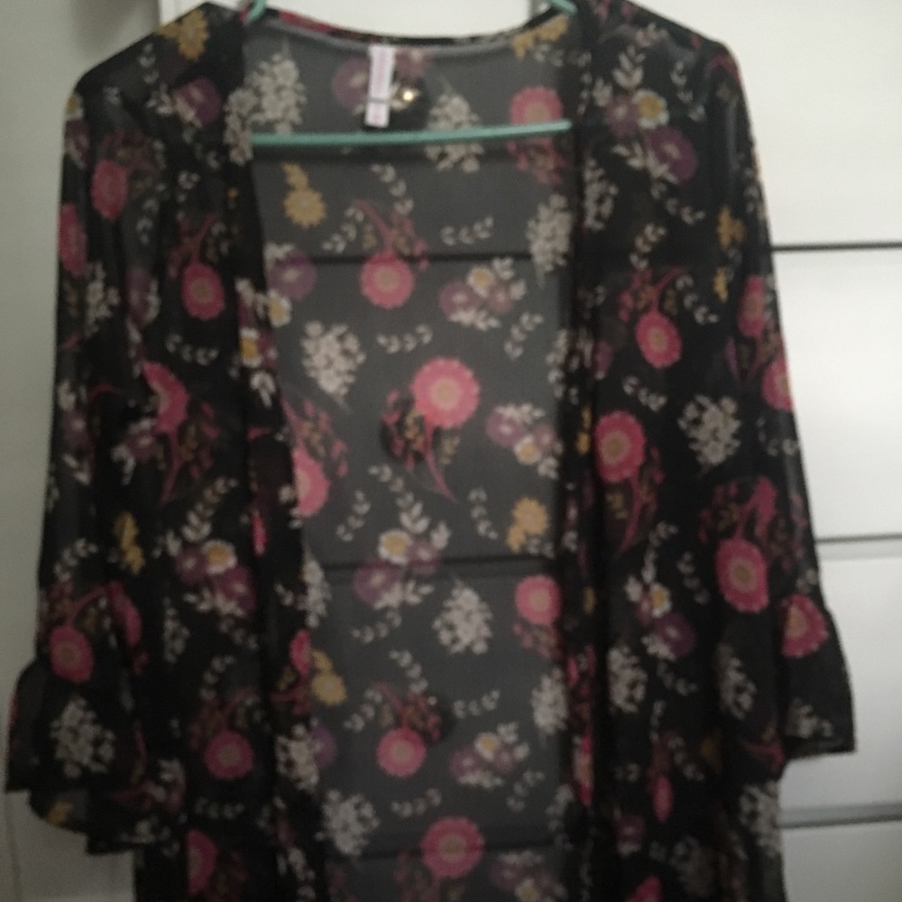 Black Floral Kimono
